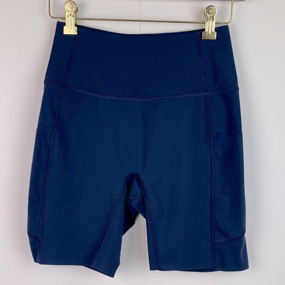 Commando Women’s Navy Fast Track Bike Shorts legging With Pockets Size Small